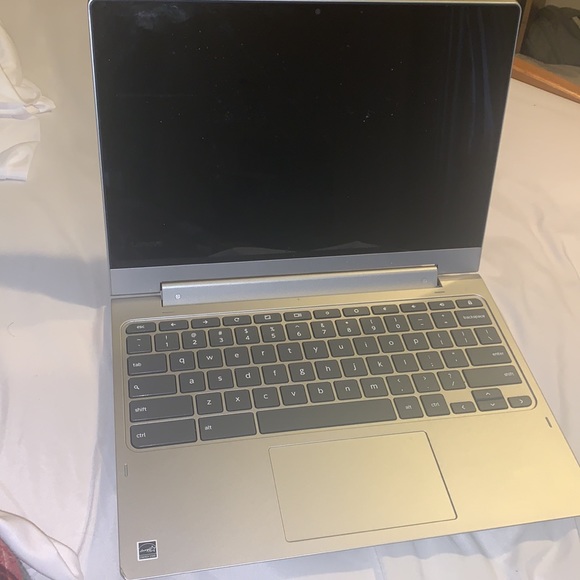 Chrome book - Picture 2 of 6